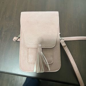 Crossbody phone bag